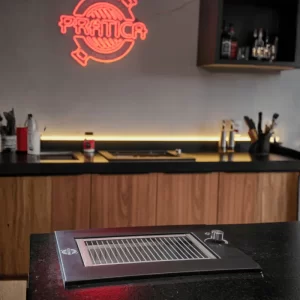 Churrasqueira a gás Compacta de Embutir para Apartamento com Moldura Preta | Com Inox Resistente à Maresia BLACK SMART
